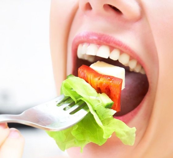 польза еды для зубов