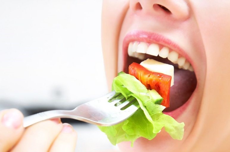 польза еды для зубов