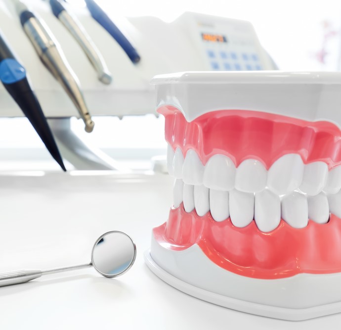 Зуботехнические лаборатории: Профессиональные решения для стоматологических клиник